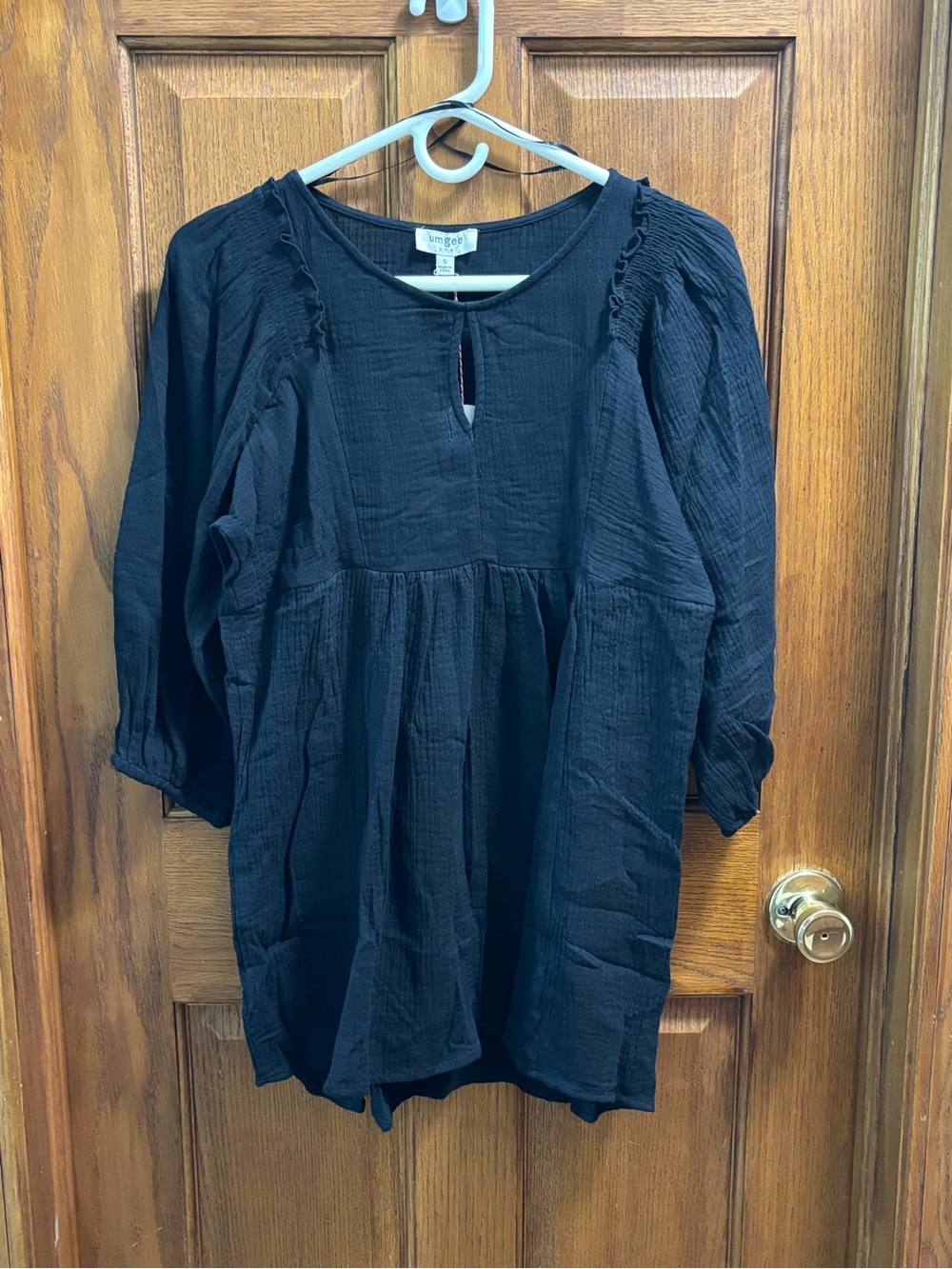 Umgee Black Crinkle Gauze Babydoll Tunic Top Boho Keyhole Ruffle. Sz S. NWT